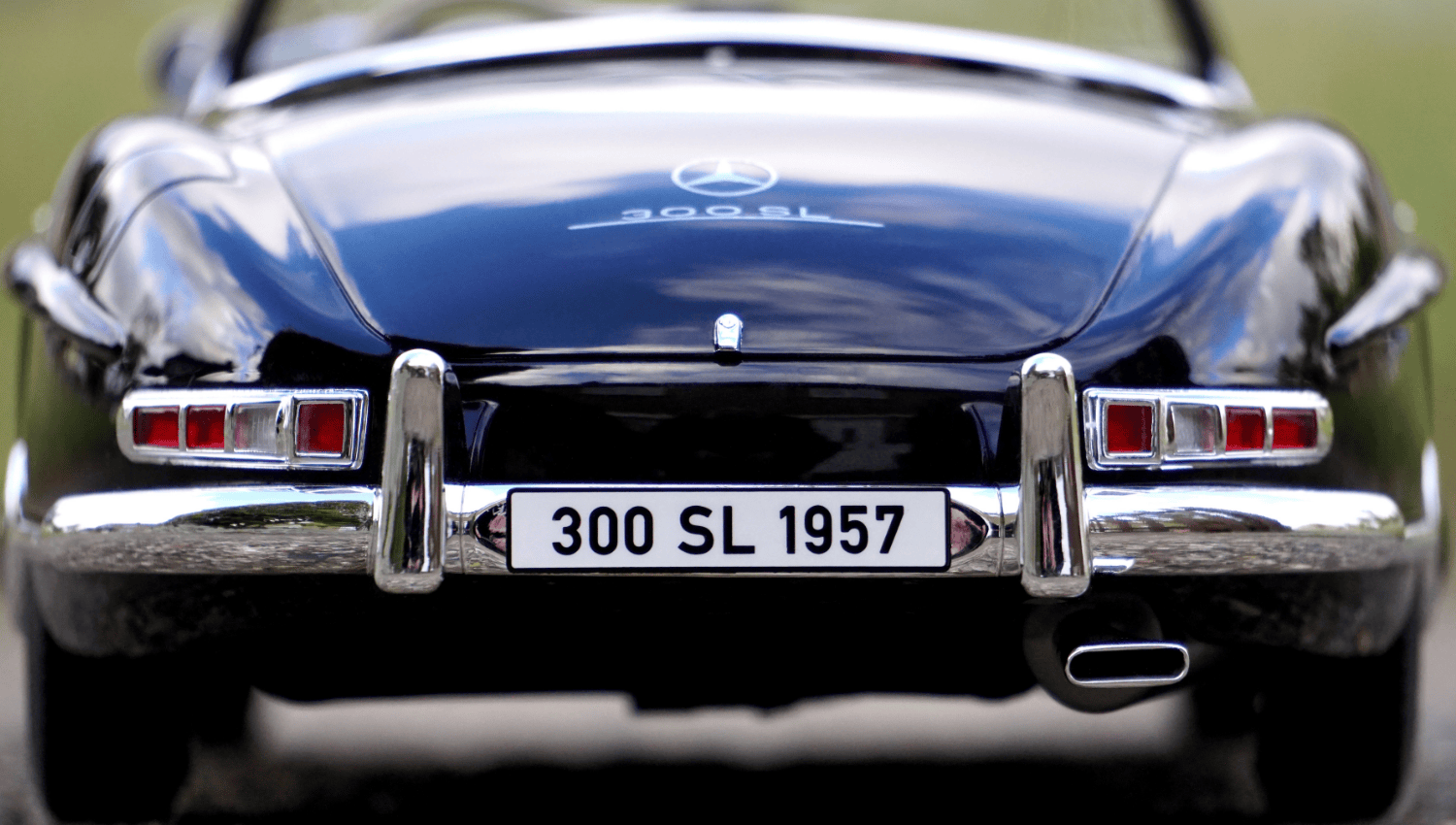 Chrome License Plate Frames: Benefits, Mounting & Maintenance