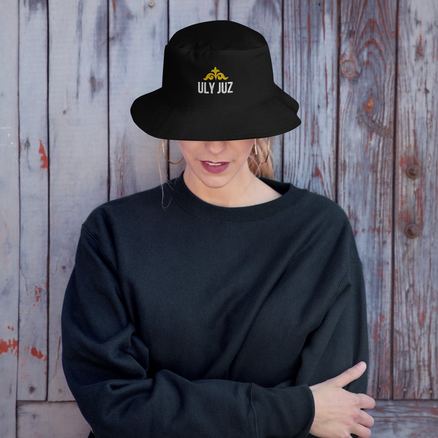 Uly Juz Embroidery Bucket Hat